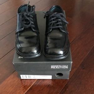 Kenneth Cole Boy’s Leather Dress shoes